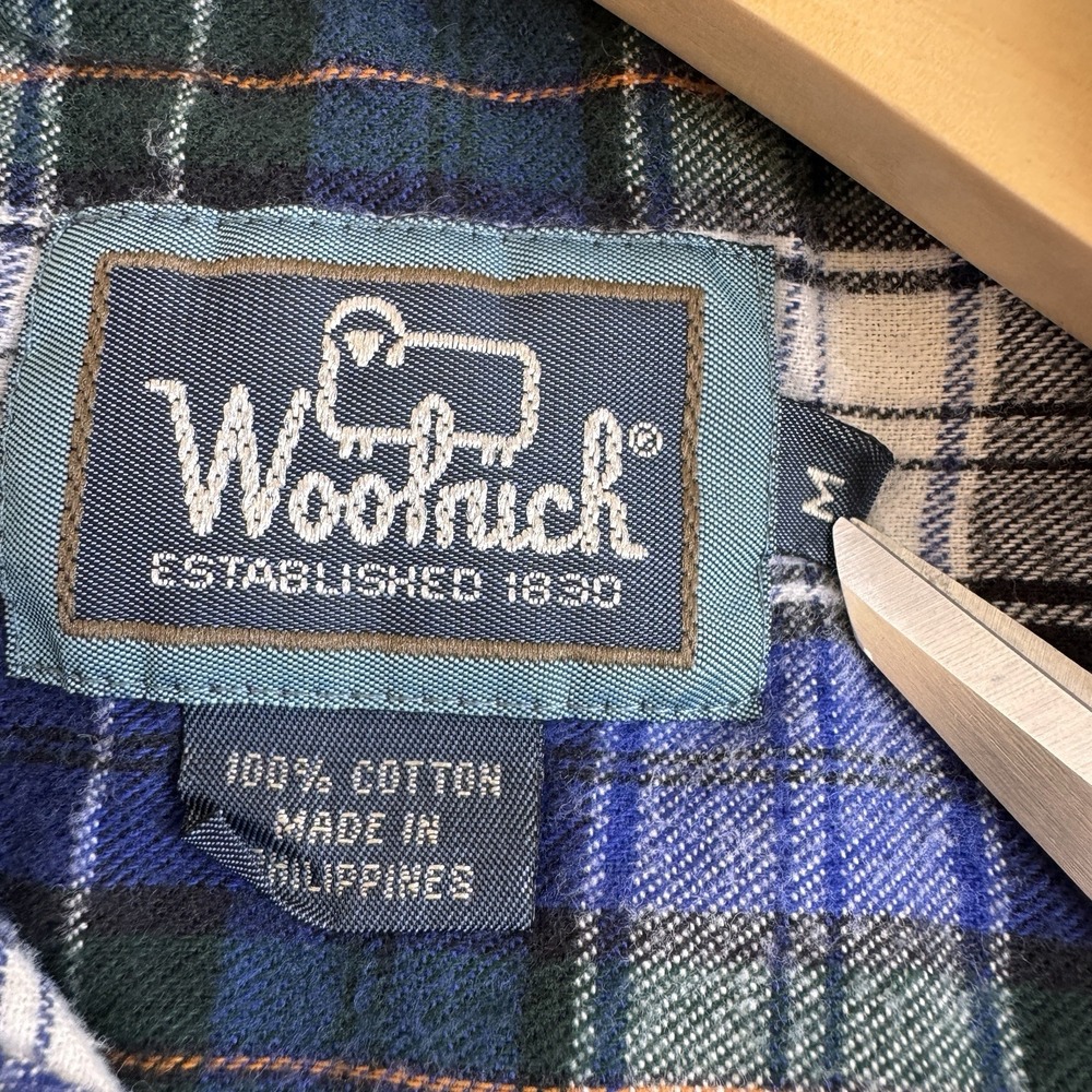 Woolrich Mens Medium Flannel Shirt Blue Green Plaid 100% Cotton Button Down READ